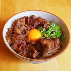 牛すき釜玉うどん