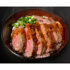 アンガス牛ステーキ丼