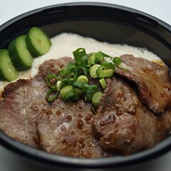 牛たん麦とろ丼