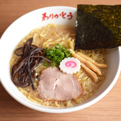 背油醤油とんこつラーメン