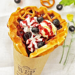 ブルーベリーチーズケーキワッフルロール