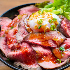 湘南ローストビーフ丼~特製ダレと温玉のせ~